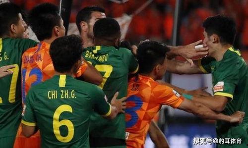 南京球迷爆料最新消息,揭秘球队神秘战术调整  第1张